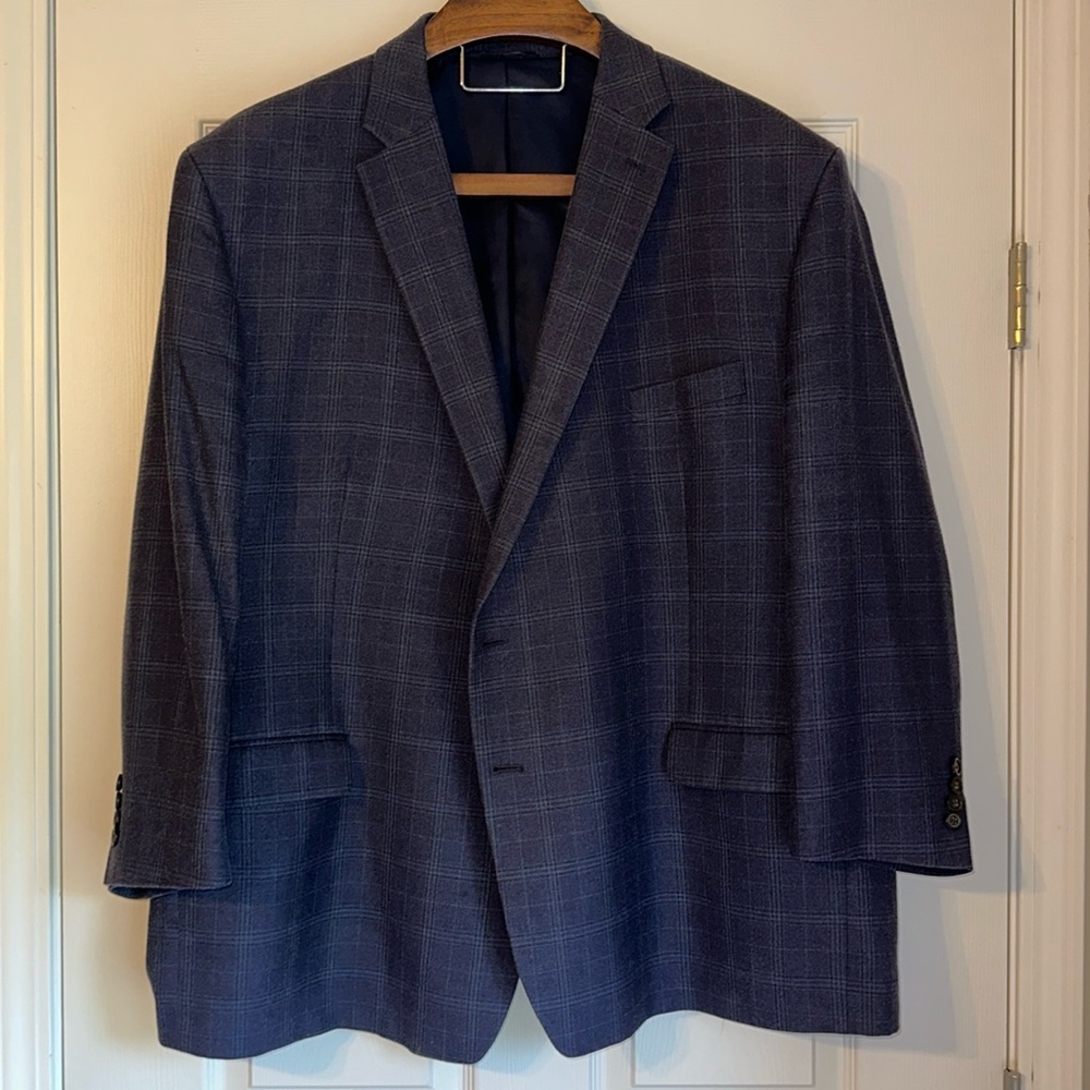 Men’s sports coat size 3xl 54-56R. Sleeves have been shortened to 23 inches.